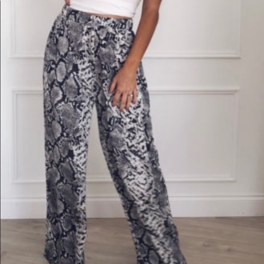 Fashionable pants